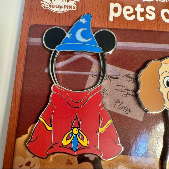 NWT. Disney Pets Outfits Lady Pin Set with Sorcerer Mickey Mouse - Picture 4 of 10